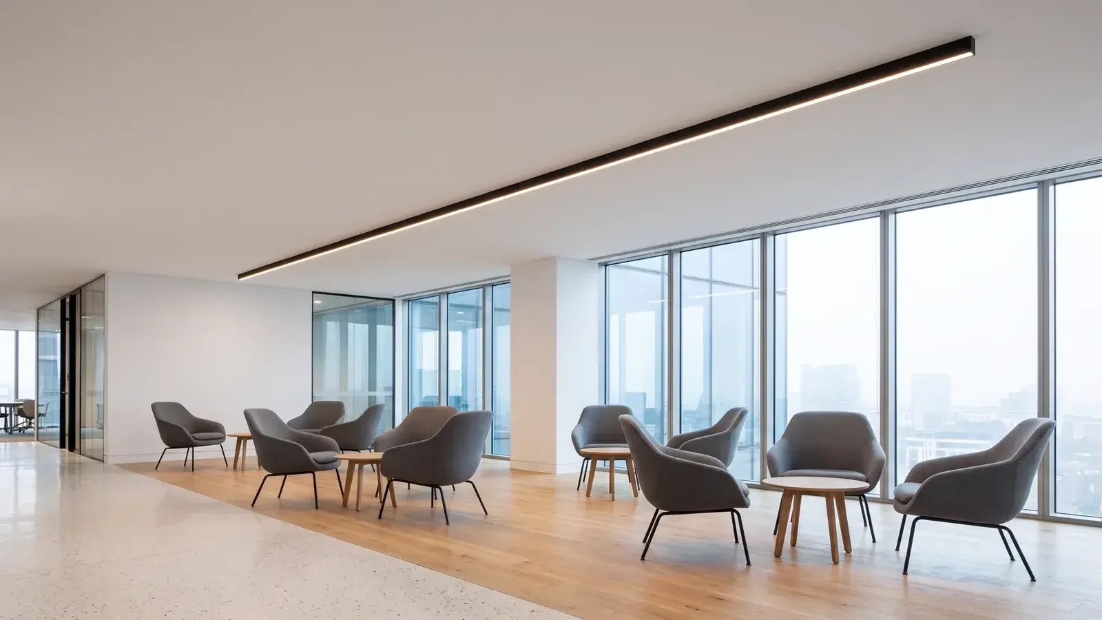 High-output pendants for large volumes
